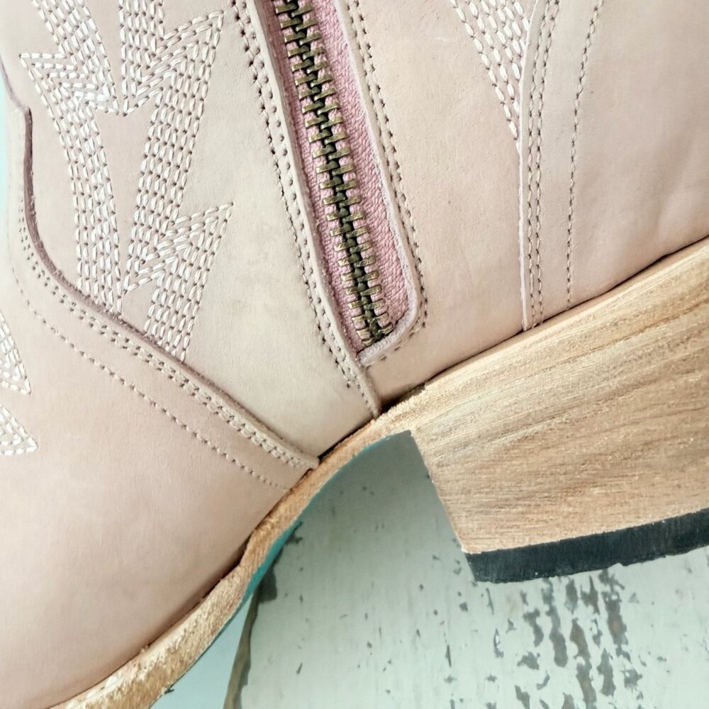 Lane Boots Gallatin Womens Cowboy Bootie Pink Western Short Boots Snip Toe 9.5 - Picture 8 of 12